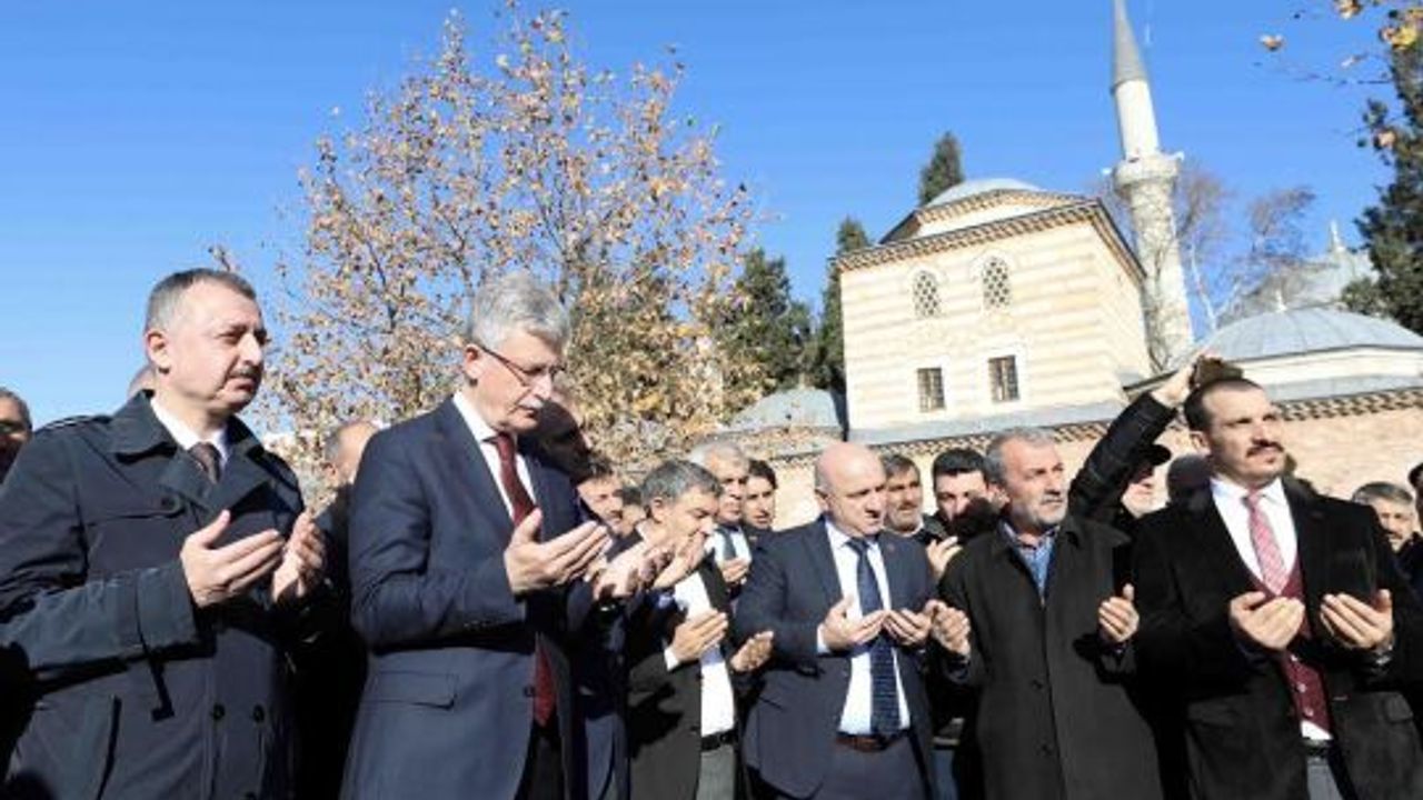 ‘’Sizler zalimsiniz, katilsiniz ve çocukları öldürüyorsunuz’’