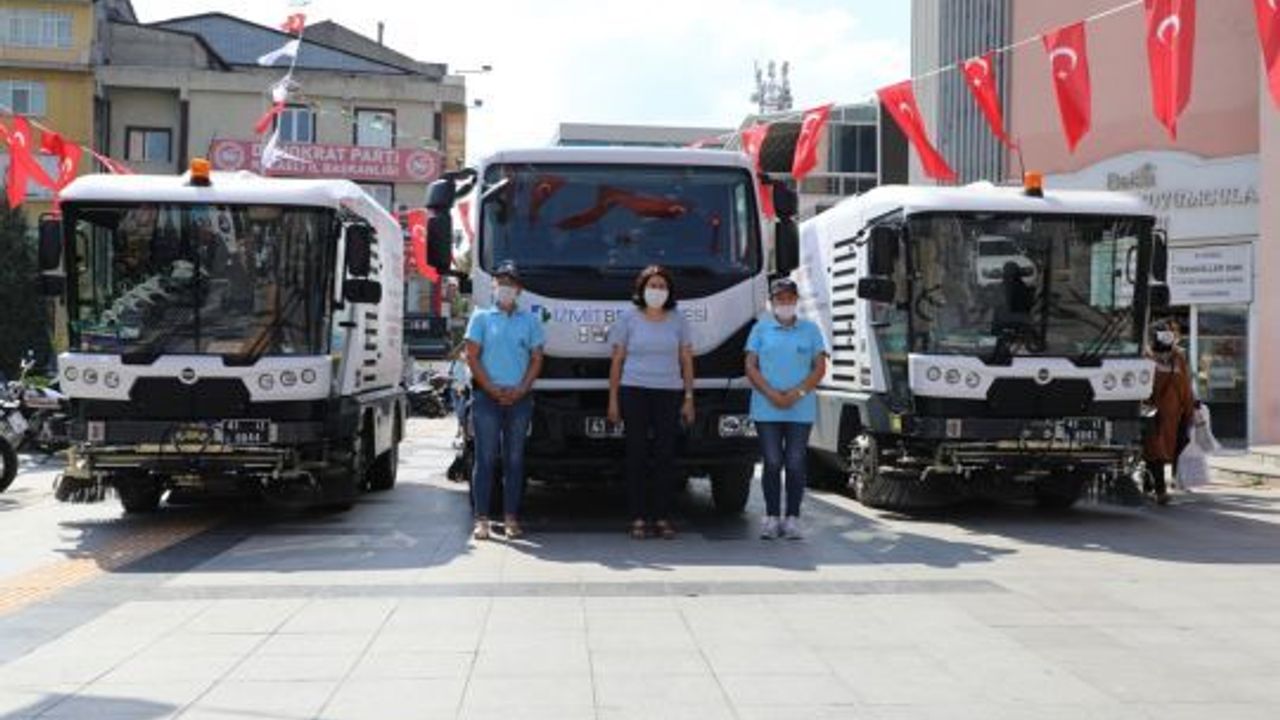 İzmit Belediyesinin kadın şoförleri yollarda