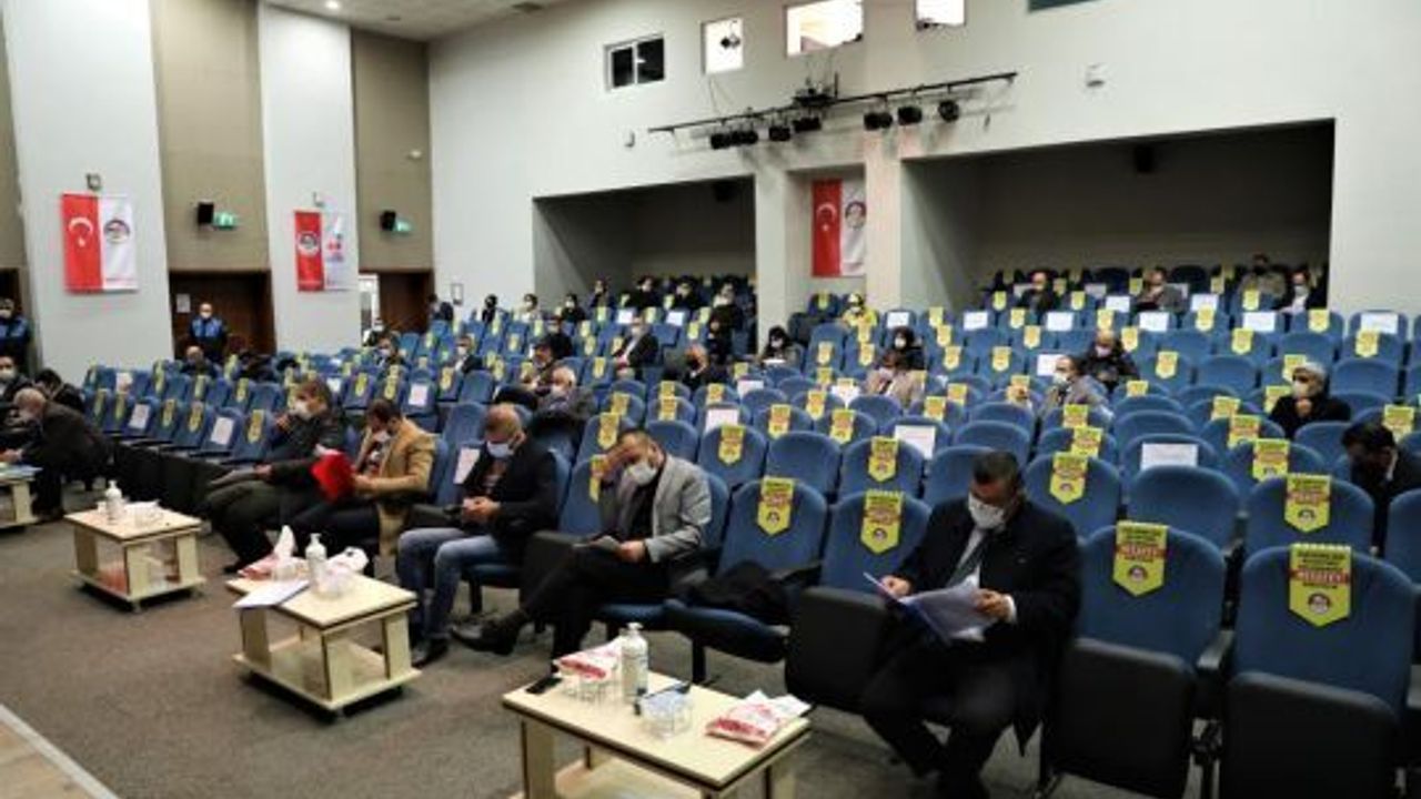 Körfez Belediyesi'nden; Esnafa 1.000’er lira ayni yardım