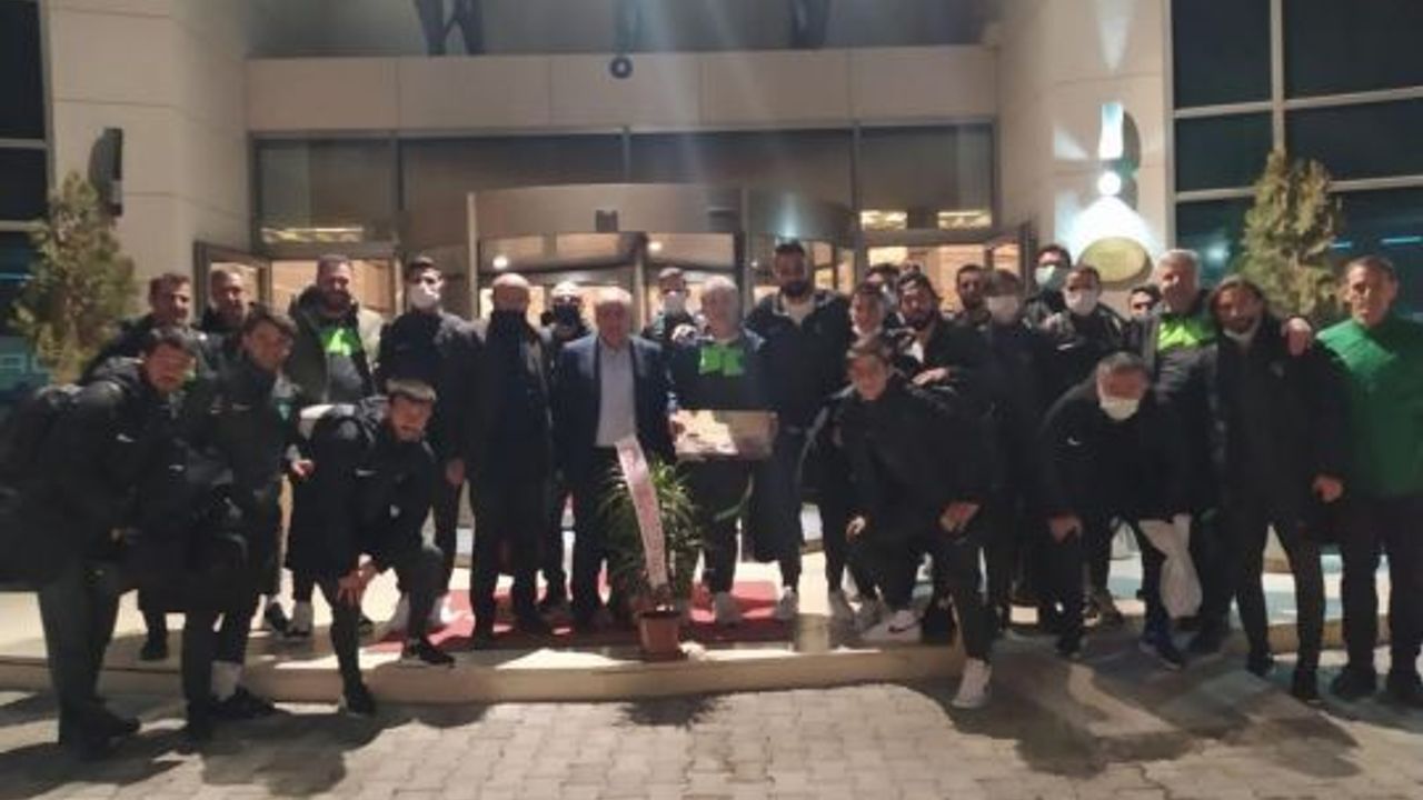 Kocaeli Gümüşhaneliler Vakfı, Kocaelispor’un yanında