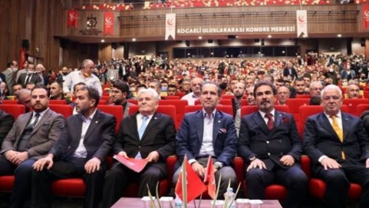 Erbakan, Kocaeli'de gündeme ilişkin değerlendirmelerde bulundu