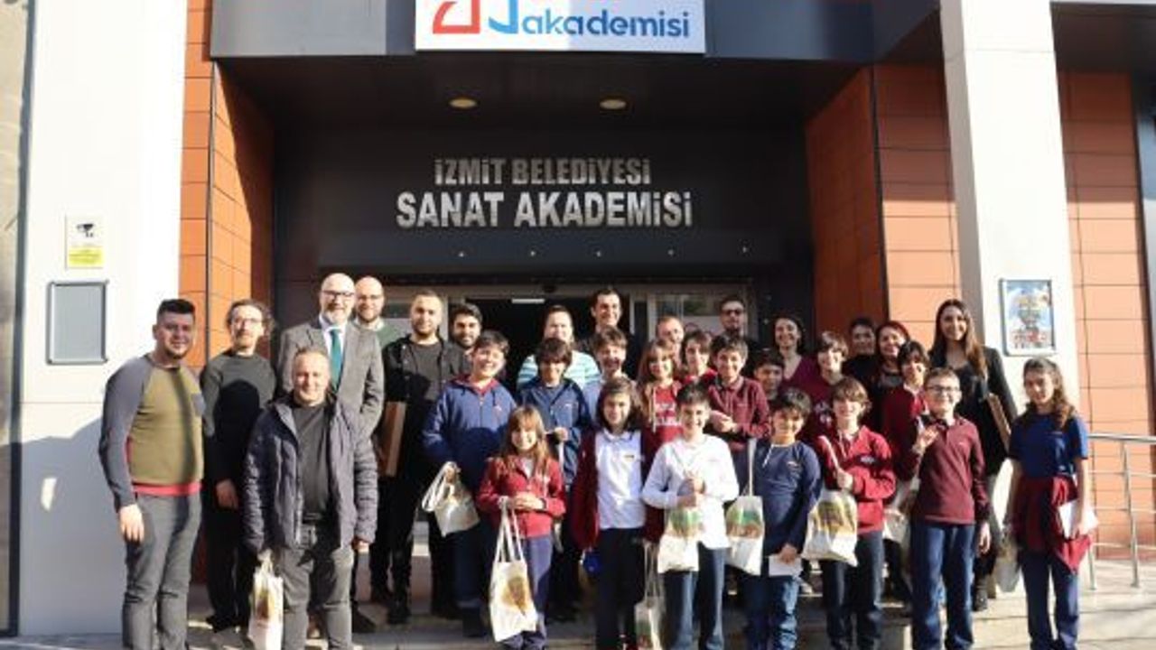 İzmit Belediyesi, çocukları sanatla buluşturmaya devam ediyor