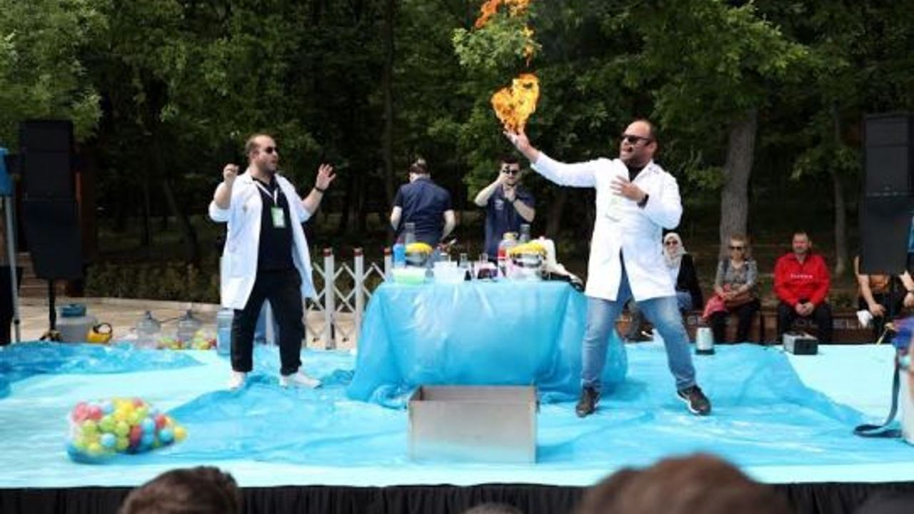 Bi Dünya Eğlence, ile çocuklar hem eğlendi, hem de öğrendi.