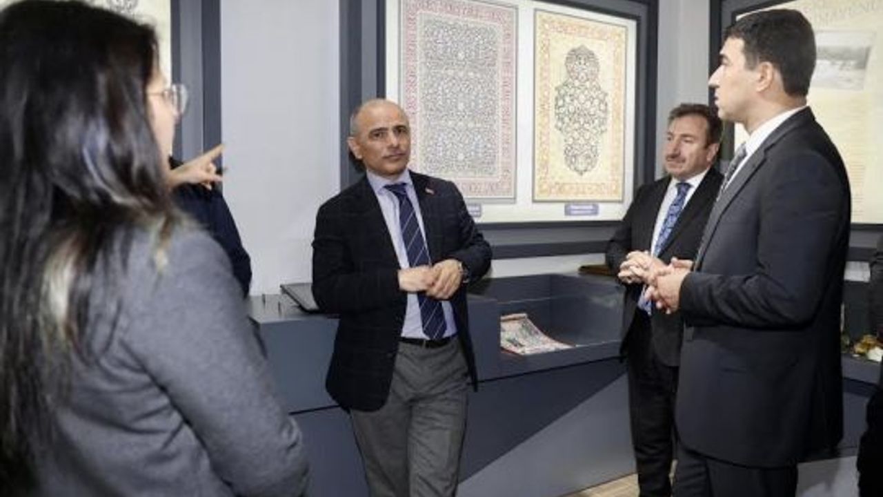 Başkan Şener Söğüt, “Hereke Halısı’na değer katıyoruz”