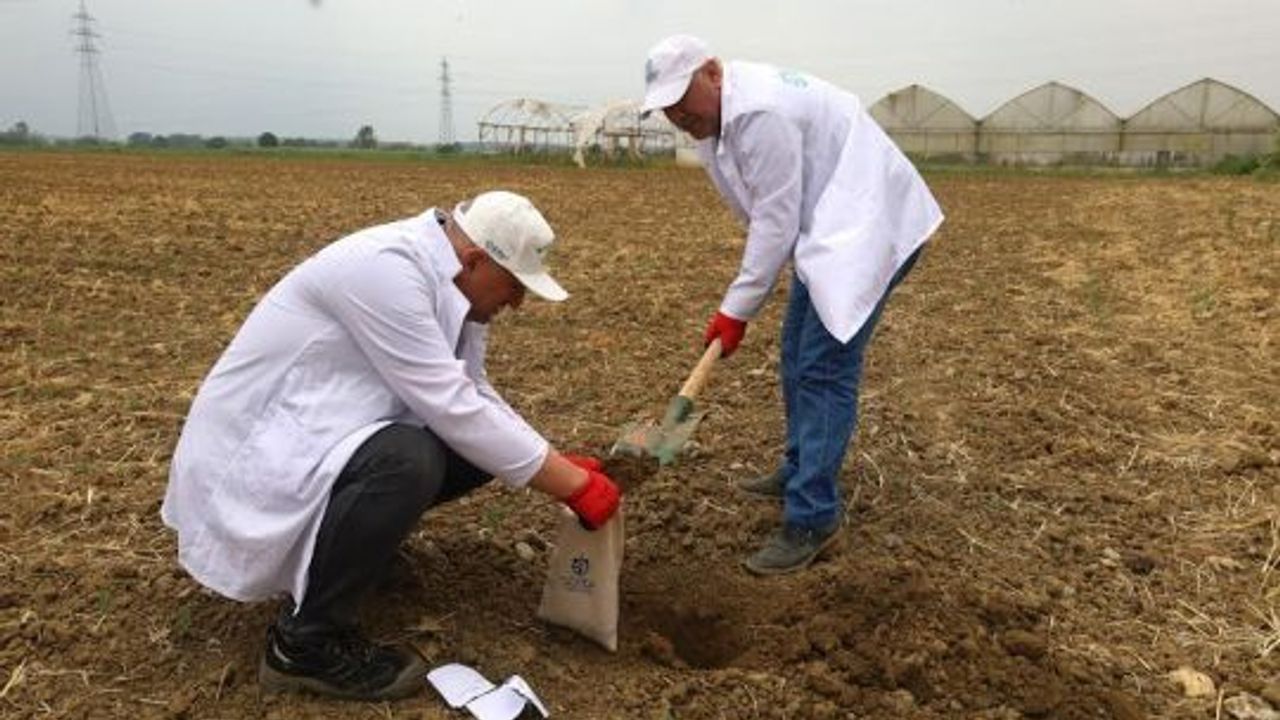 Kocaeli Büyükşehir’den, çiftçilere ücretsiz toprak analizi