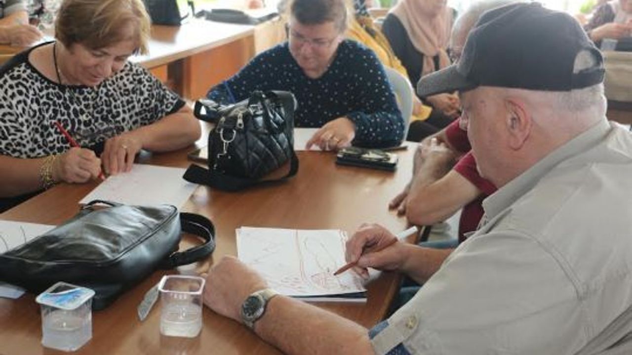 Körfez Belediyesi'nde, 'Aktif ve Mutlu Yaş Alma' Semineri Düzenlendi