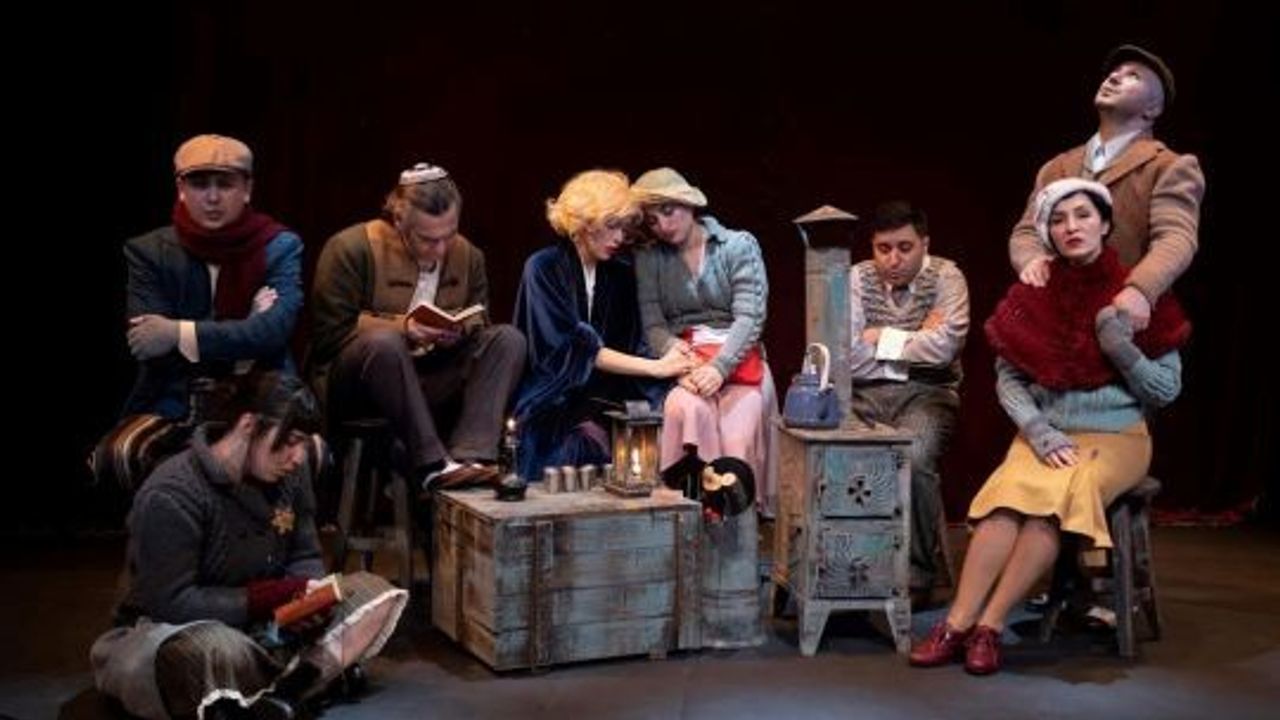 Kocaeli Şehir Tiyatroları 27. Yaşını Kutluyor