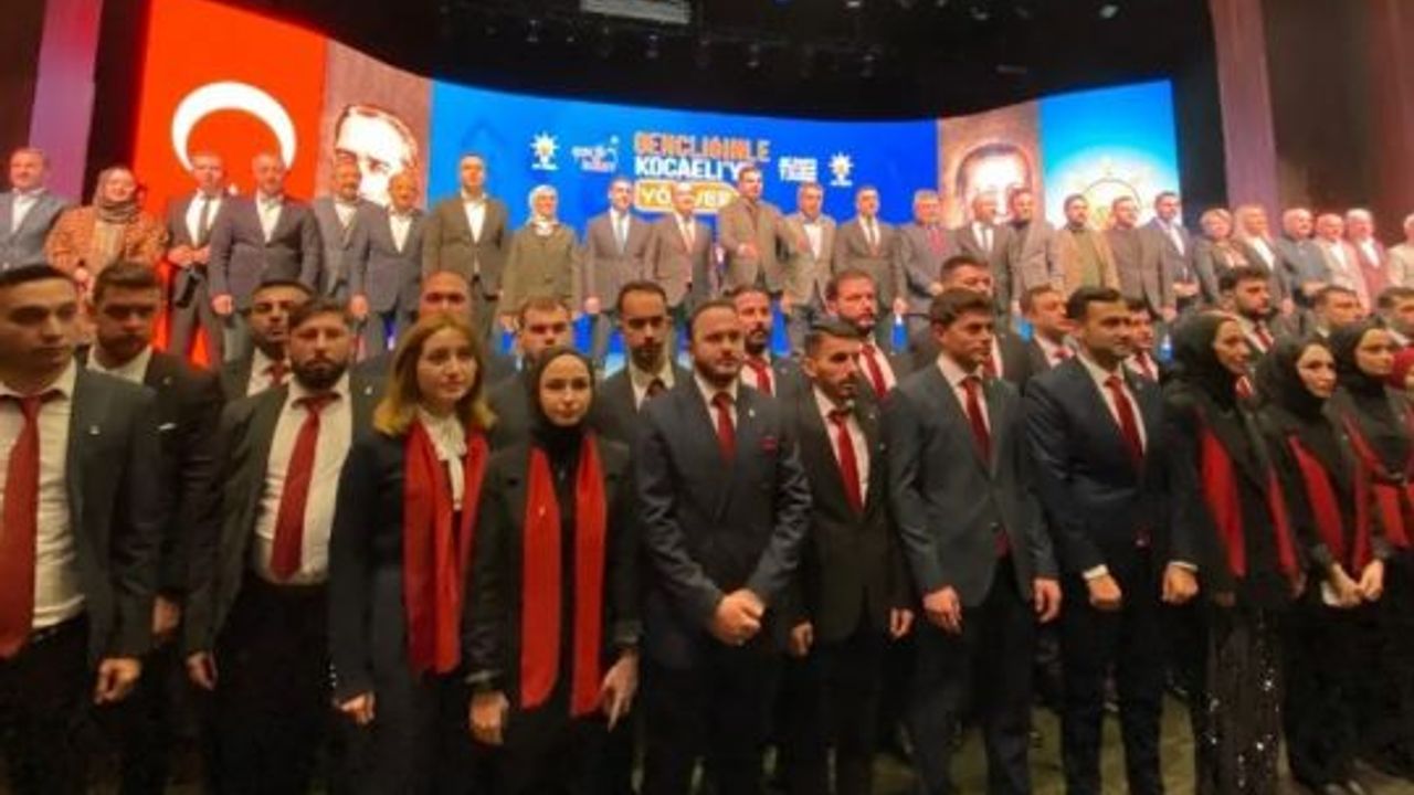 AK PARTİ KOCAELİ İL GENÇLİK KOLLARI KONGRESİNDE DOĞAN ORAK BAŞKAN SEÇİLDİ