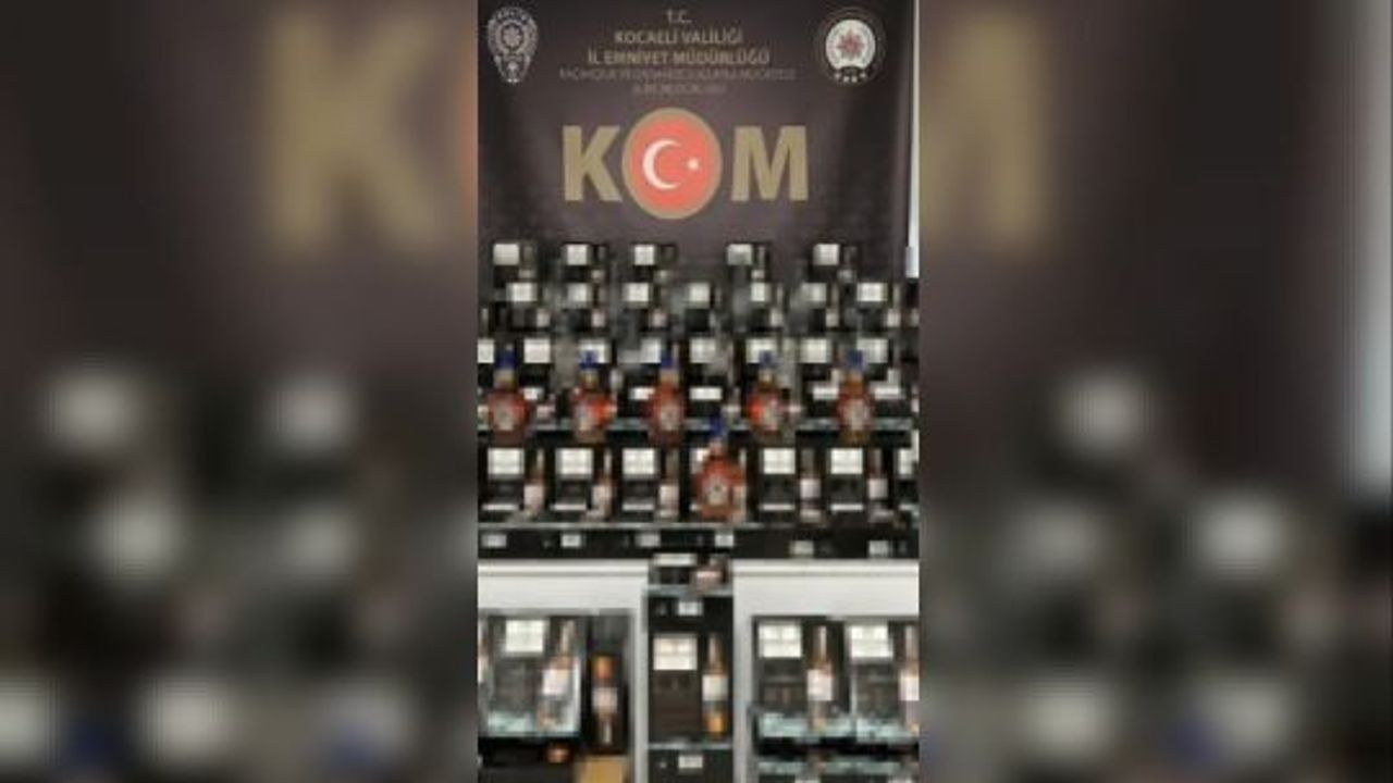 KOCAELİ' DE SAHTE RAKI VE VİSKİ İLE190 BANDROL ELE GEÇİRİLDİ