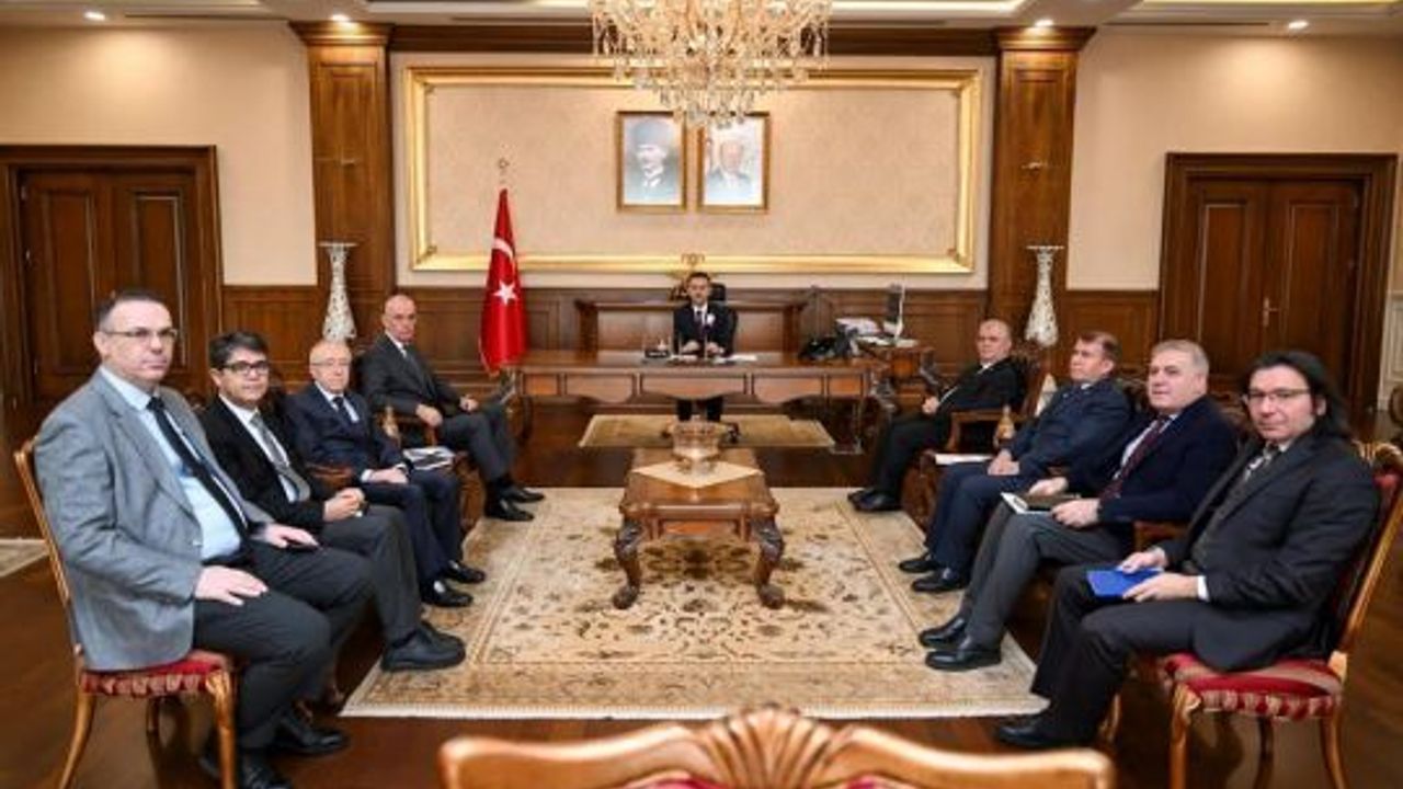 KOCAELİ VALİSİ İLHAMİ AKTAŞ, DEĞERLENDİRME TOPLANTISI YAPTI