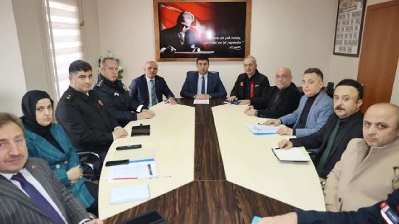 KÖRFEZ'DE DEPREME HAZIRLIK TOPLANTISI DÜZENLENDİ