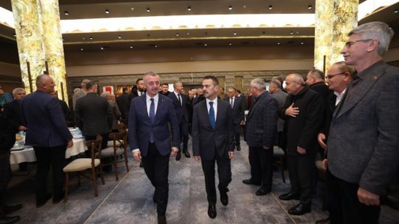 VALİ AKTAŞ VE BAŞKAN BÜYÜKAKIN, MAHALLE MUHTARLARIYLA İFTARDA BULUŞTU