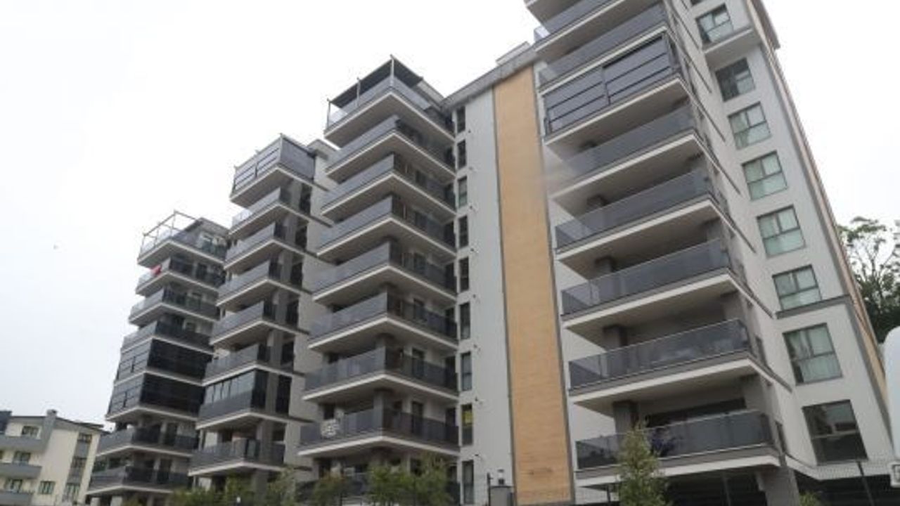 BAŞKAN HÜRRİYET, 11 DAİREDEN YAKLAŞIK 75 MİLYON LİRA GELİR