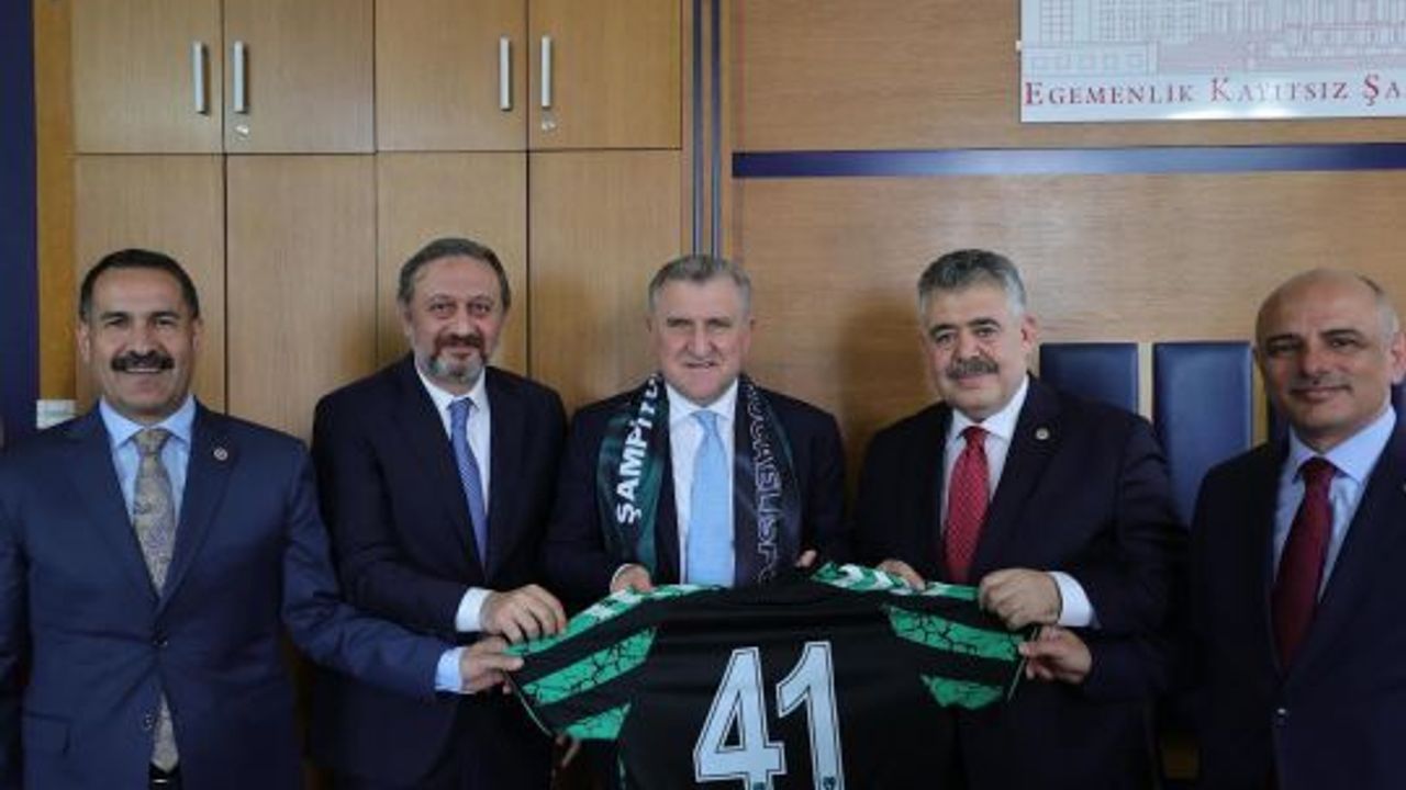 Körfez'de Gençlik ve Spor Yatırımları Hız Kazanıyor