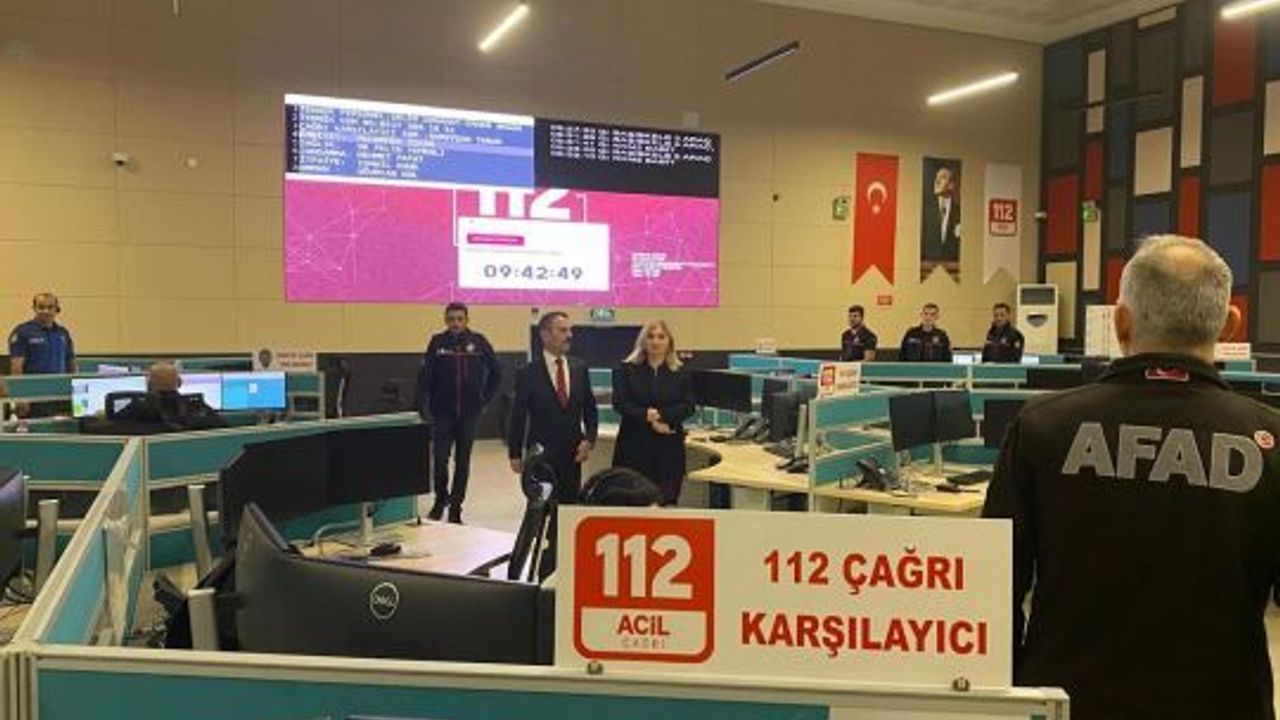 Vali İlhami Aktaş’tan 112 Acil Çağrı Merkezine Ziyaret