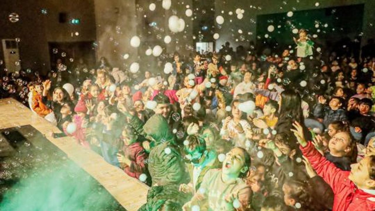 Körfez Belediyesi’nden, Çocuklara Eğlenceli Gösteri