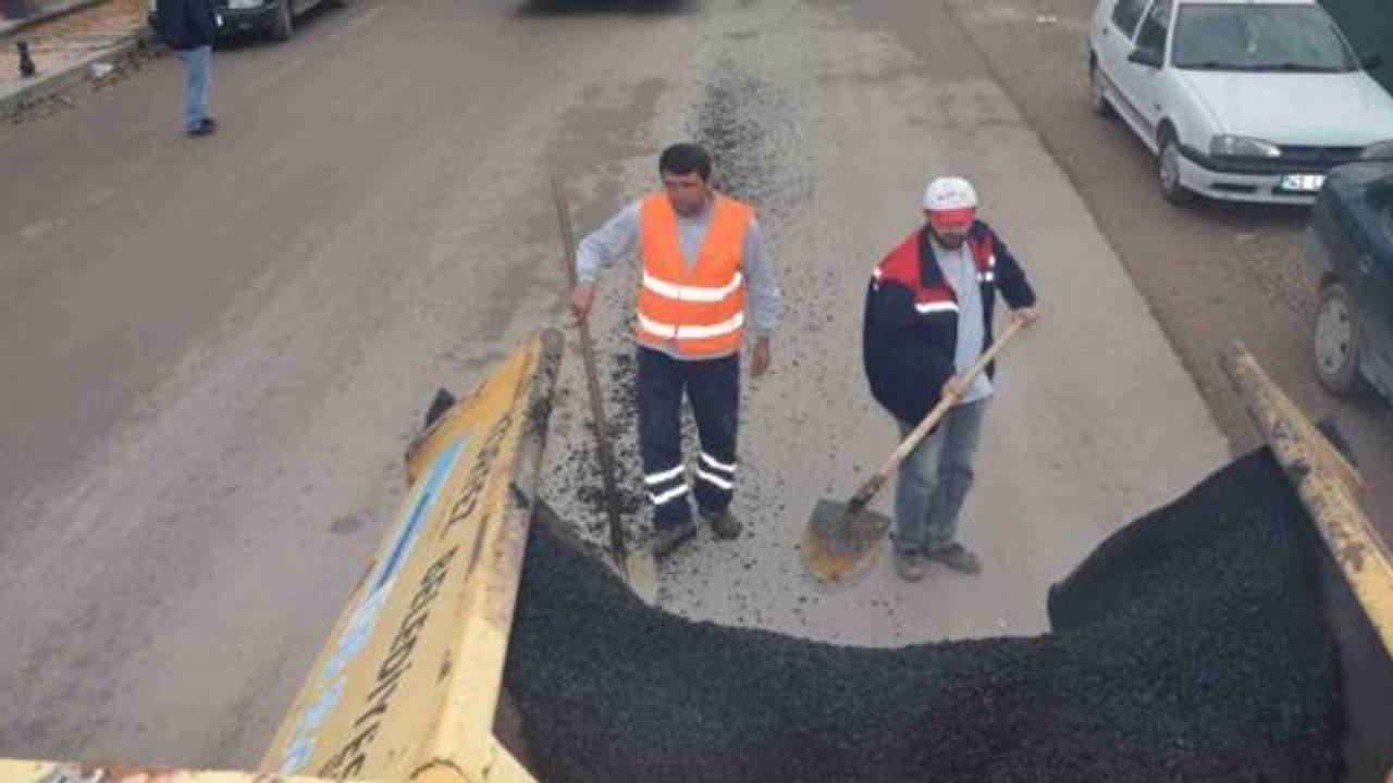 Körfez Belediyesi Tarihinin En Büyük Asfalt Çalışmasını Yapıyor