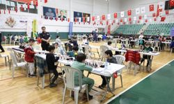 Derince’de Satranç Turnuvası Dzenlendi