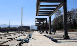 Kartepe Tramvay Hattında Duraklar Montaj Aşamasında