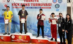 Körfezli Sporculardan Kick Boks Başarısı