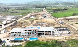 Körfez Sevindikli’de Spor Tesisi Yükseliyor