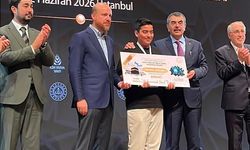 Gebzeli Öğrenci Yapay Zekâ Yarışmasında Türkiye Birincisi Oldu