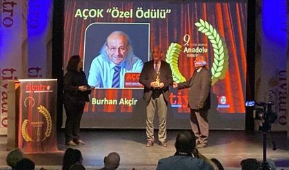Burhan Akçin’e Özel Ödül