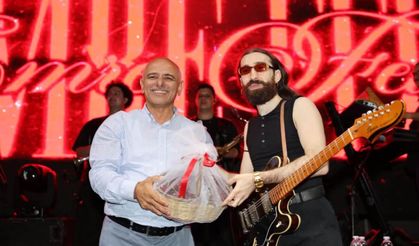 Altın Kiraz Festivali Görkemli Finalle Sona Erdi