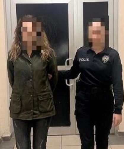 İzmit’te Hırsızlık Suçundan Aranan Şahıs Yakalandı