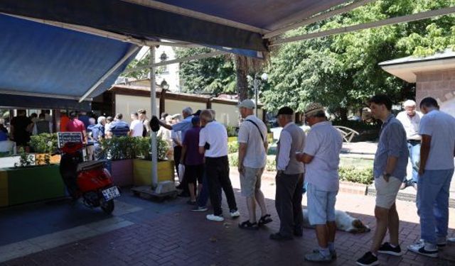 İzmit’te Sosyal Belediyeciliğin, Başarısı: İzmit Kent Lokantası, Yoğun İlgi Görüyor