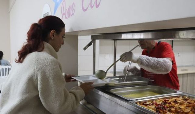 İzmit Belediyesi’nin, Anne Eli Projesi, Hizmete Girdi