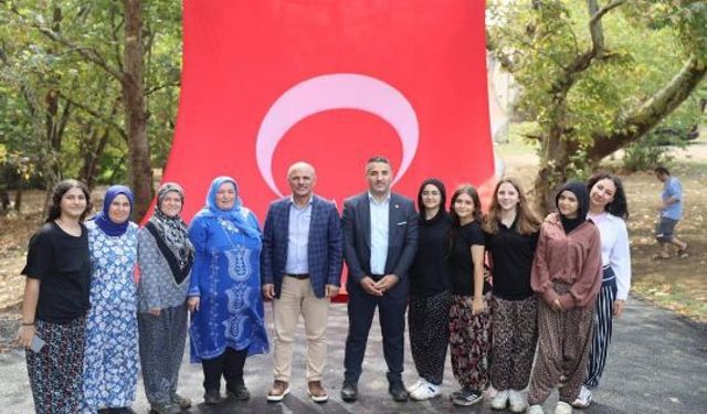 Körfez Belediye Başkanı Söğüt, Amasyalılar Derneği'nin, Pikniğinde Vatandaşlarla Bir Araya Geldi