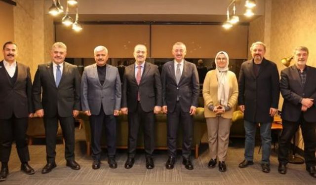 AK PARTİ KOCAELİ İL BAŞKANLIĞINDA 2024 YILINDAKİ SON KOORDİNASYON TOPLANTISI