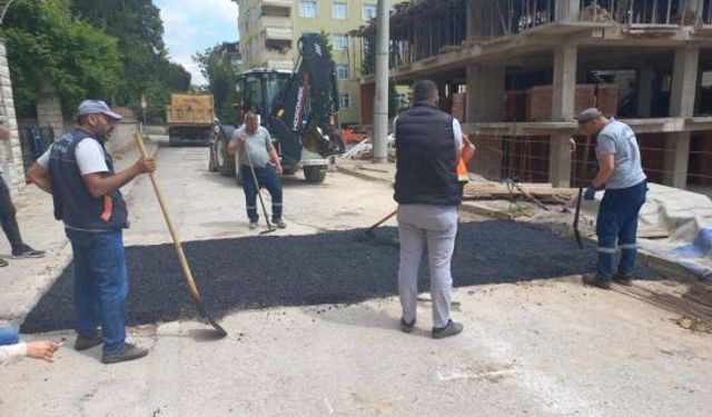 Körfez Belediyesi Yol Bakım ve Onarım Çalışmalarına Devam Ediyor