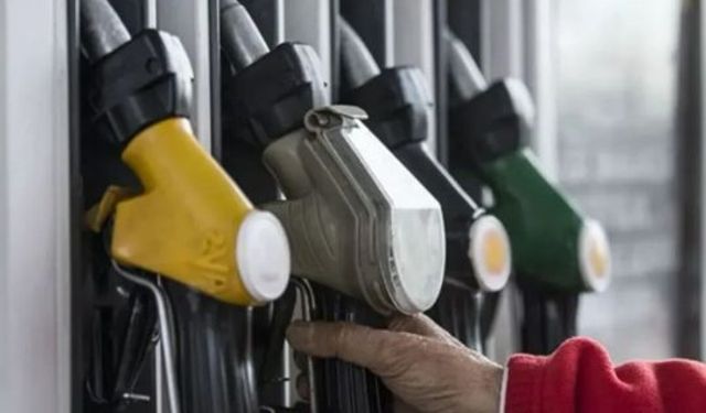 Akaryakıt Fiyatlarına Enflasyon Etkili Zam Geldi
