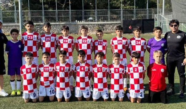 U12 F Grubu’nda Körfez Gençlerbirliği Şampiyon Oldu