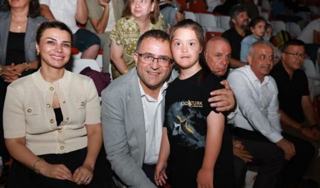 Derince’de Zafer Bayramı Coşkusu Gösteri Merkezi’nde Başladı