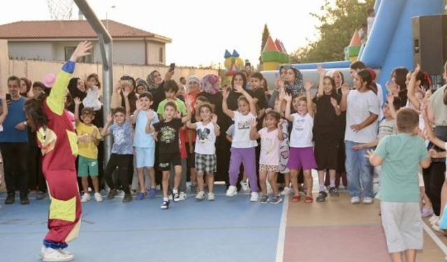Körfez’de Mahalle Şenlikleri Miniklere Tatil Coşkusu Yaşatıyor