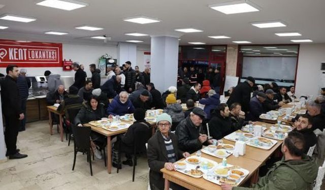 Derince Kent Lokantası’nda Ramazan Boyunca Ücretsiz İftar