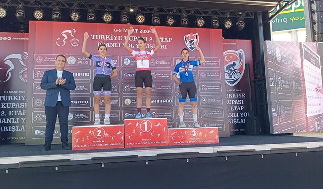 Kağıtspor’dan Üç Branşta Üç Başarı