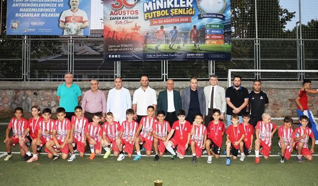Körfez’de Zafer Bayramı Futbol Şenliği Dostlukla Tamamlandı