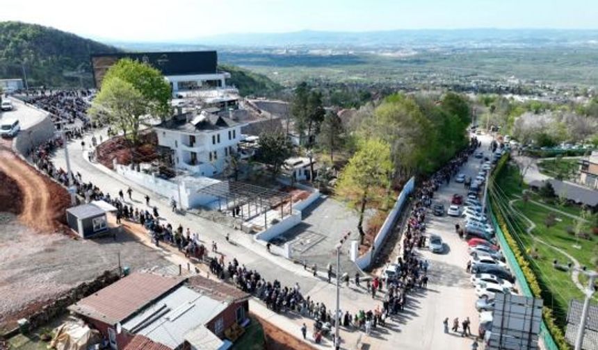 Kartepe Teleferiği, 114 bin kişiyi taşıdı.