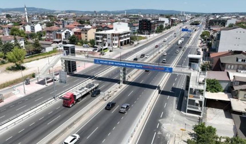 D-100 Karayolu projesi kapsamında, modern bir üstgeçit yapıldı