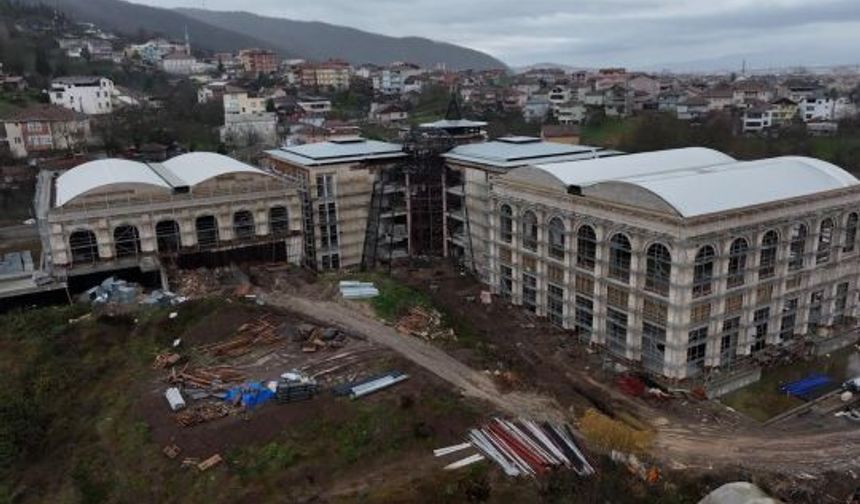 BAŞİSKELE'YE KAZANDIRILAN TERMAL TESİS, HIZ KESMEDEN DEVAM EDİYOR