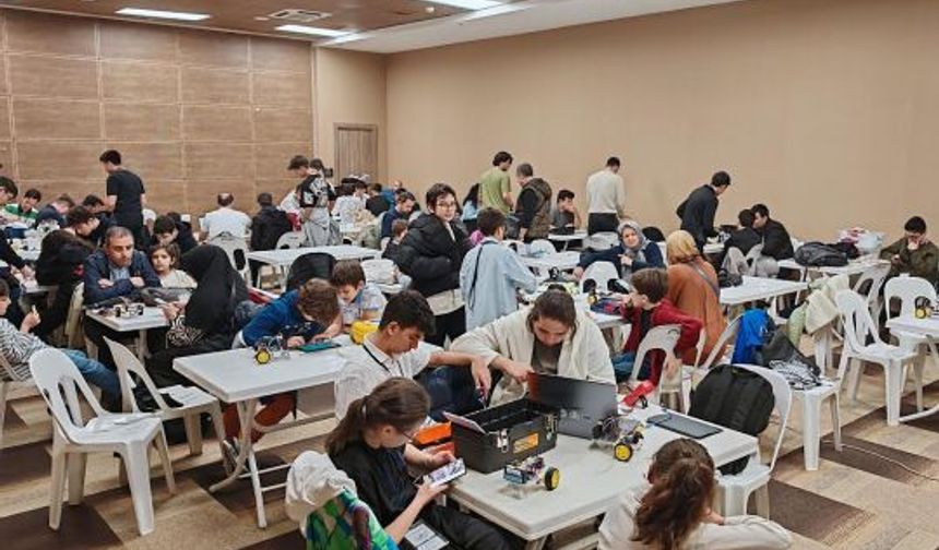 GTÜ'de Robotik Tutkusu Çok İlgi Gördü