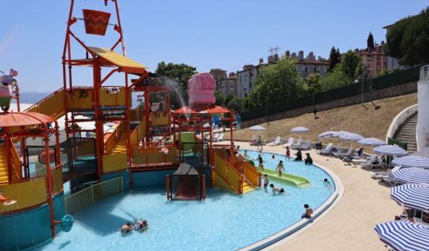 İzmit Belediyesinin, Aquapark'ı Açıldı