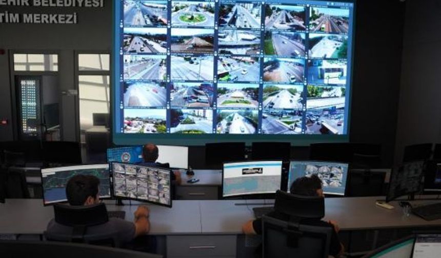Başiskele Kavşağı’nda Trafik Teknolojiyle Kontrol Altında