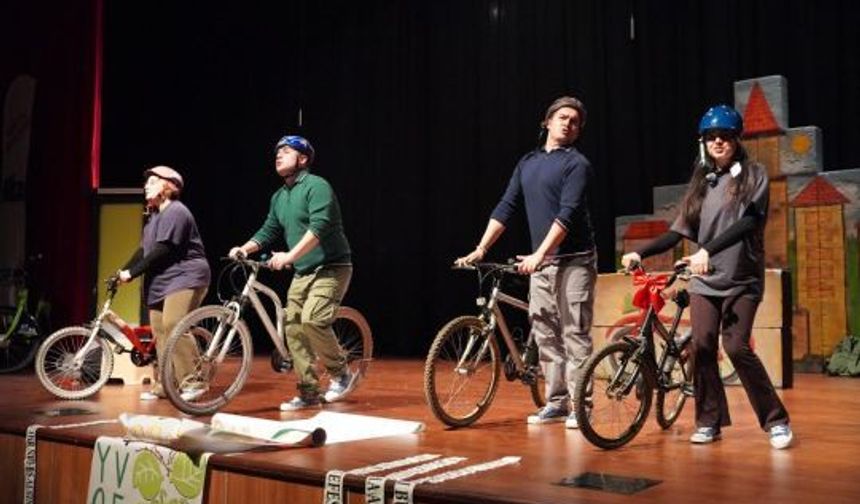 İki Teker Bir Rüya” Sahneye Çıktı