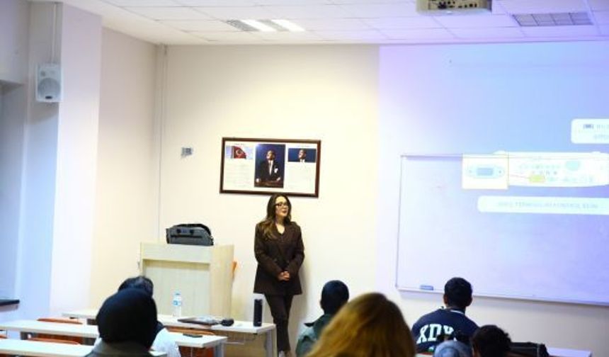 İzmit Belediyesi’nden Gençlere Avrupa Fırsatları Semineri