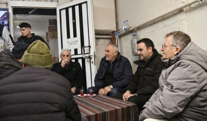 Başkan Özlü Esnaf ve Vatandaşla Buluşuyor